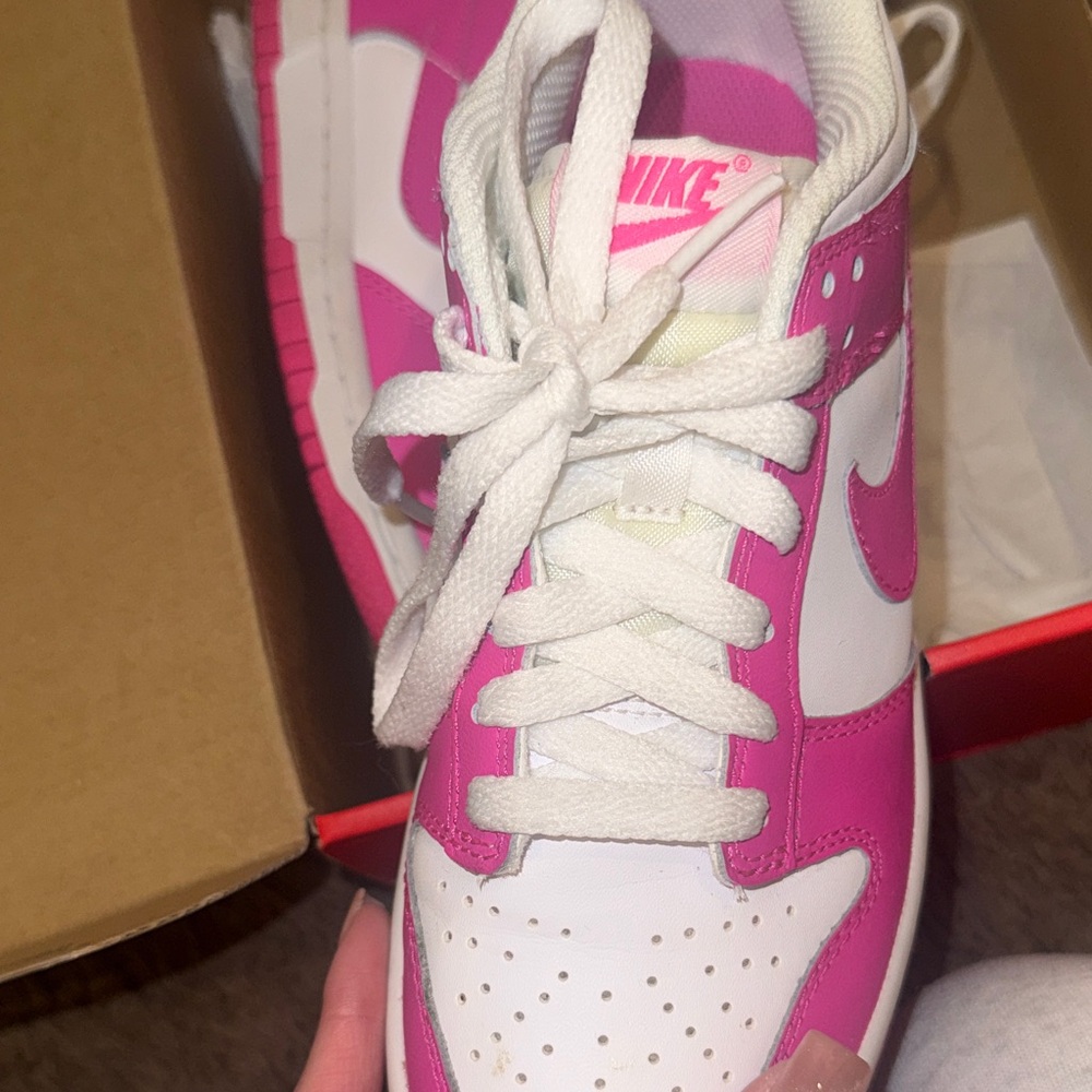 Nike Dunk Low - Picture 9 of 10